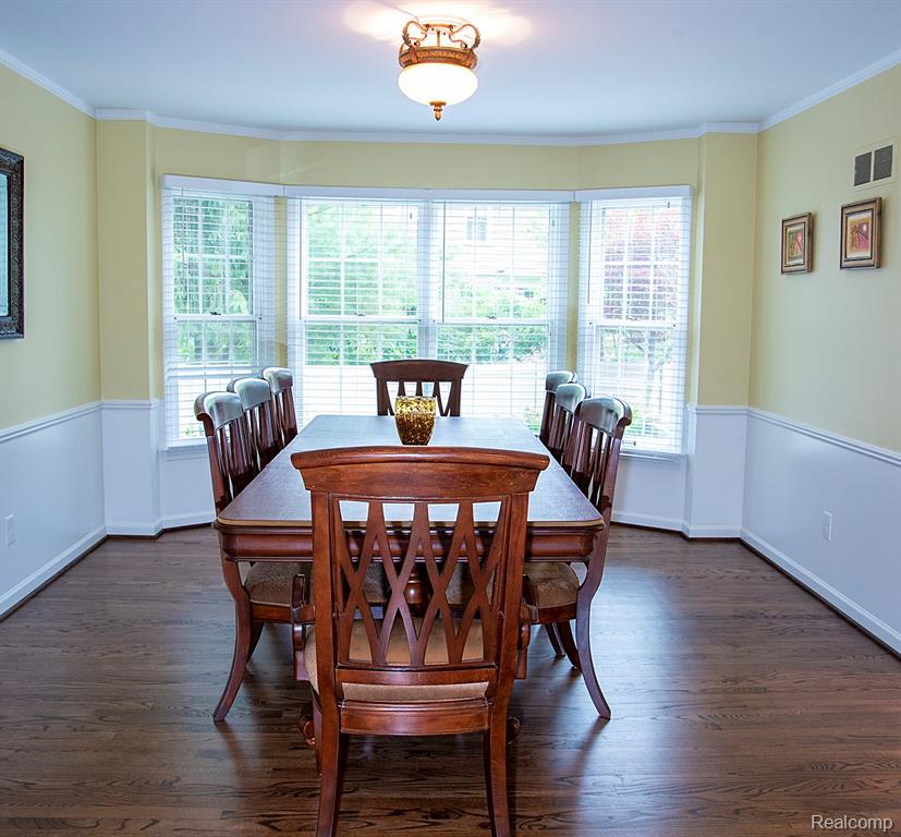 35897 Charter Crest Road Farmington Hills, MI 48335 - Photo 14 of 21