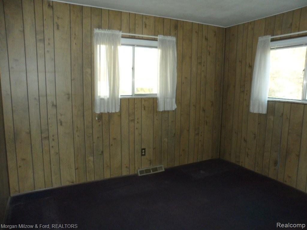 2743 Midvale Drive Rochester, MI 48309 - Photo 7 of 12 Bedroom 2