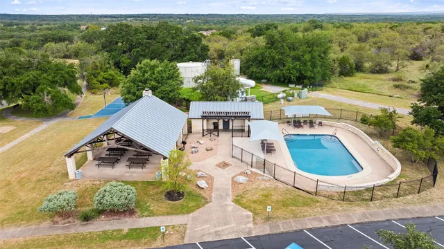 $1,452,000 | 108 Cross Trail, Spicewood, TX 78669