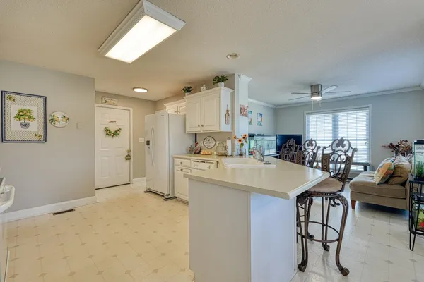 $569,900 | 227 Saddlebrook Drive, Moore, SC 29369