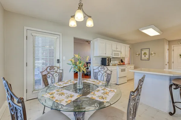 $569,900 | 227 Saddlebrook Drive, Moore, SC 29369