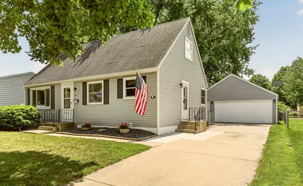 $319,000 | 914 16 1/4 Street Southeast, Rochester, MN 55904