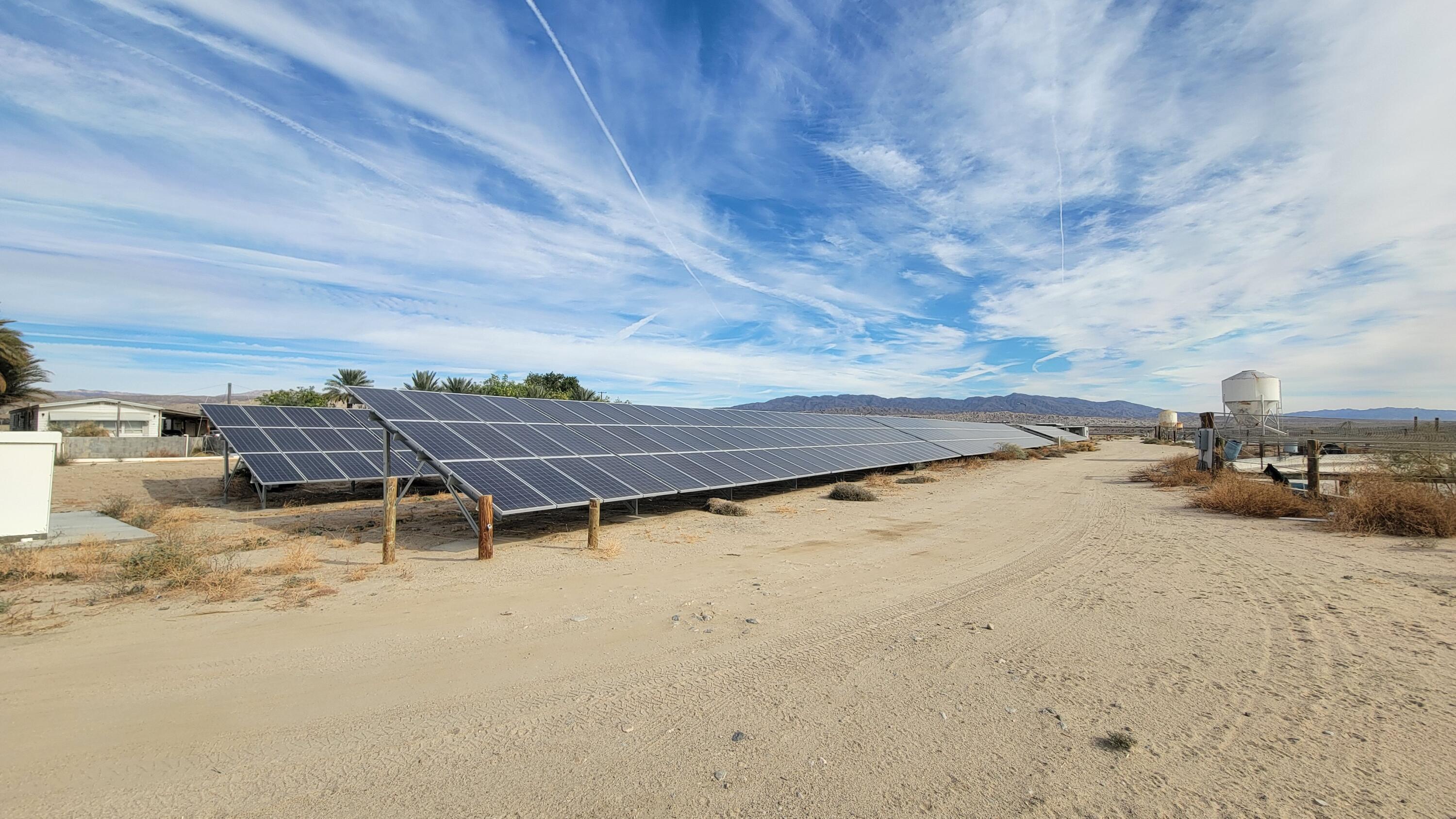 96400 70th Avenue Mecca, CA 92254 - Photo 5 of 15 an empty room with furniture