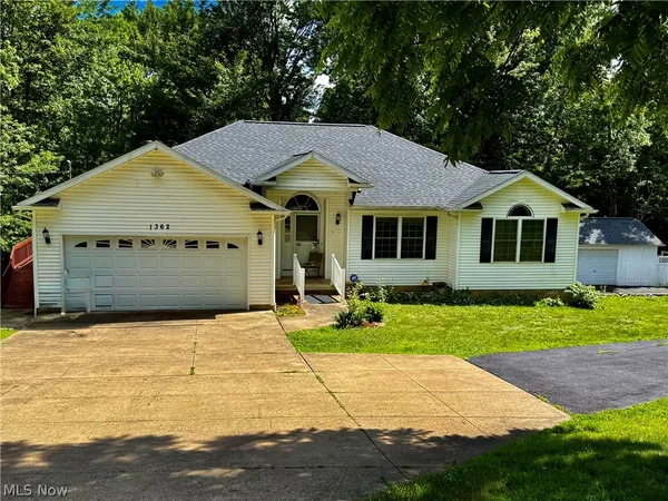$369,900 | 1362 Turkeyfoot Lake Road, Barberton, OH 44203