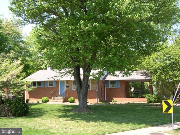 7424 Fordson Road Alexandria, VA 22306 - Photo 13 of 13 Exterior #3