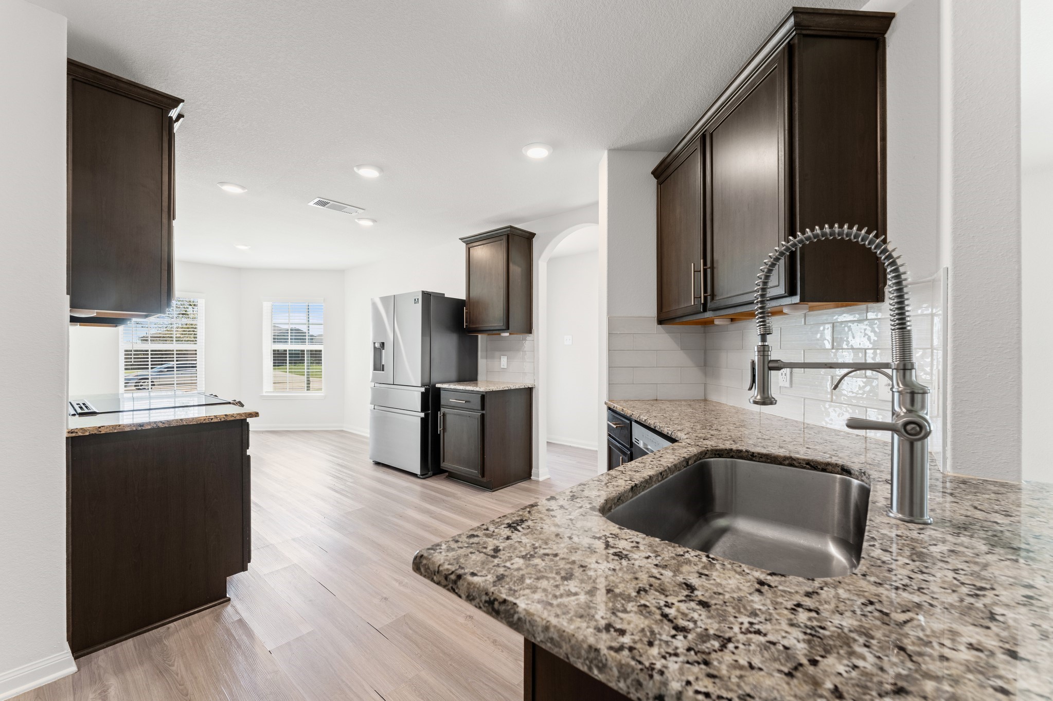 1062 Mule Ridge Drive Katy, TX 77493 - Photo 2 of 11 Kitchen