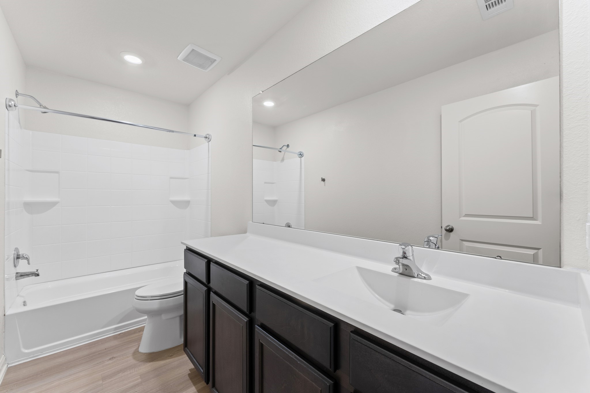 1062 Mule Ridge Drive Katy, TX 77493 - Photo 5 of 11 bathroom