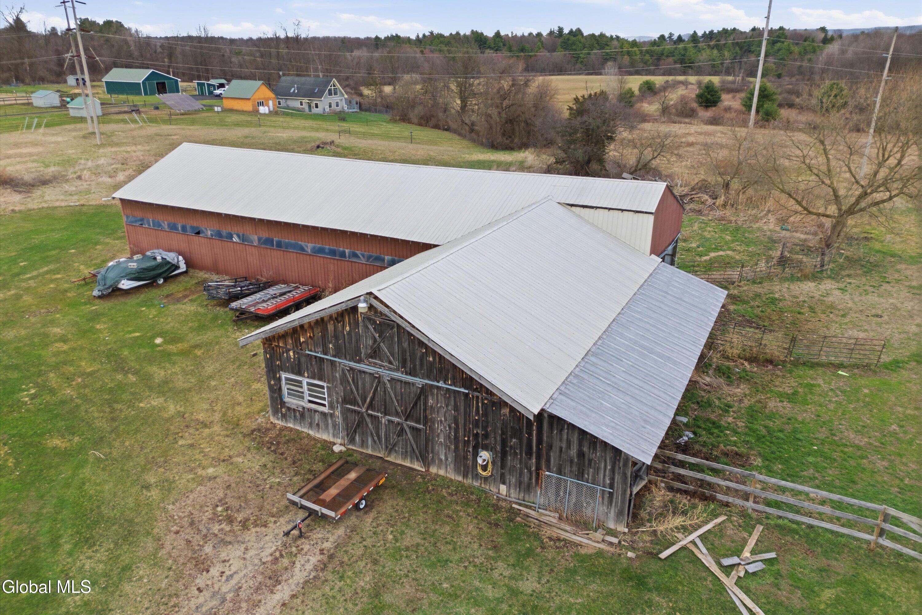 134 Waite Road Kingsbury, NY 12839 - Photo 4 of 21 Barn