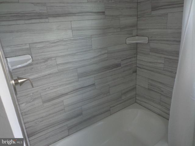 1557 Langford Road Baltimore, MD 21207 - Photo 17 of 19 Bath