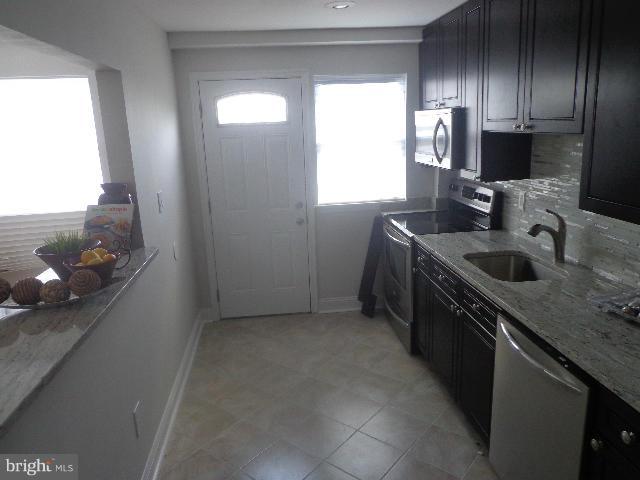 1557 Langford Road Baltimore, MD 21207 - Photo 7 of 19 Kitchen