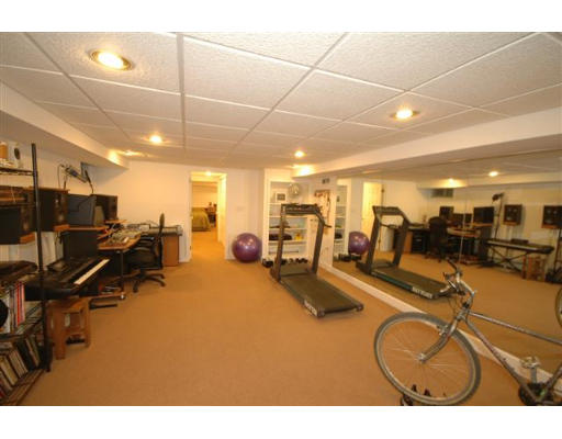 4 Wescott Road Andover, MA 01810 - Photo 21 of 25 Gallery Image 21
