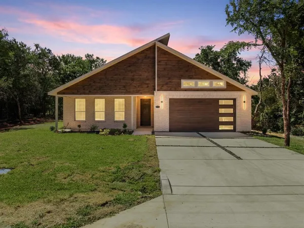 $449,000 | 24113 Stonewood Drive, Whitney, TX 76692