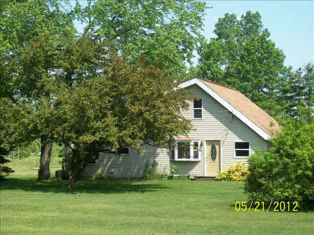 2732 Rauch Road Temperance, MI 48182 - Photo 1 of 7 20098838.JPG