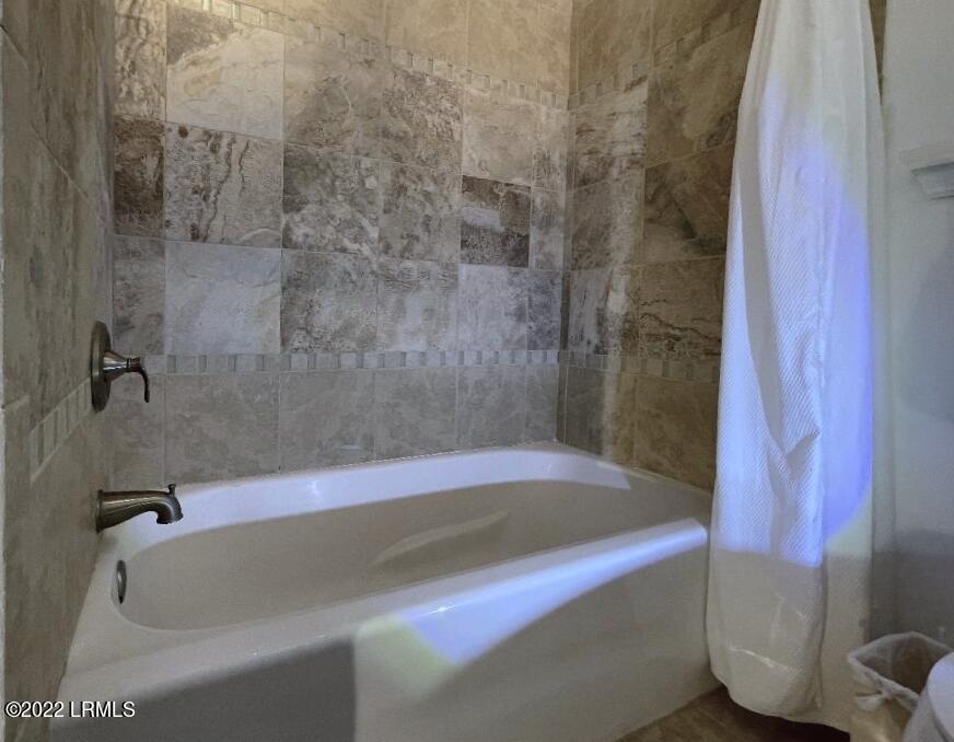 1983 Seaside Road St. Helena Island, SC 29920 - Photo 12 of 27 1983 ss downstairs bathtub a