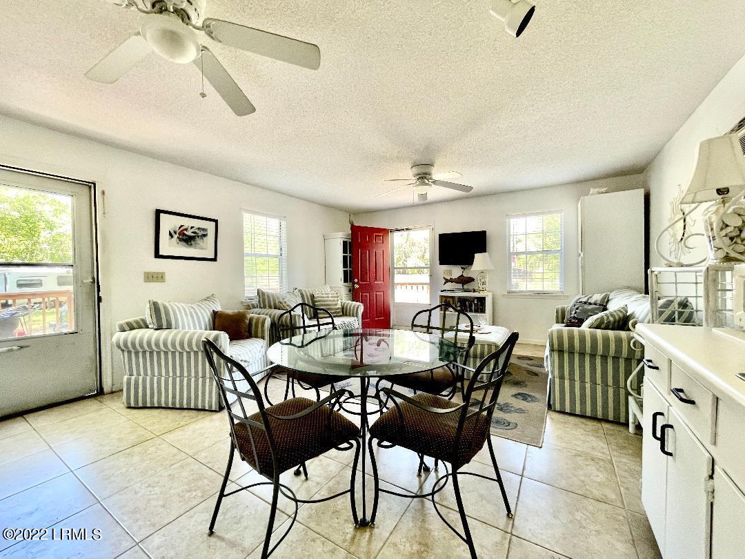 1983 Seaside Road St. Helena Island, SC 29920 - Photo 9 of 27 1983 ss Living area