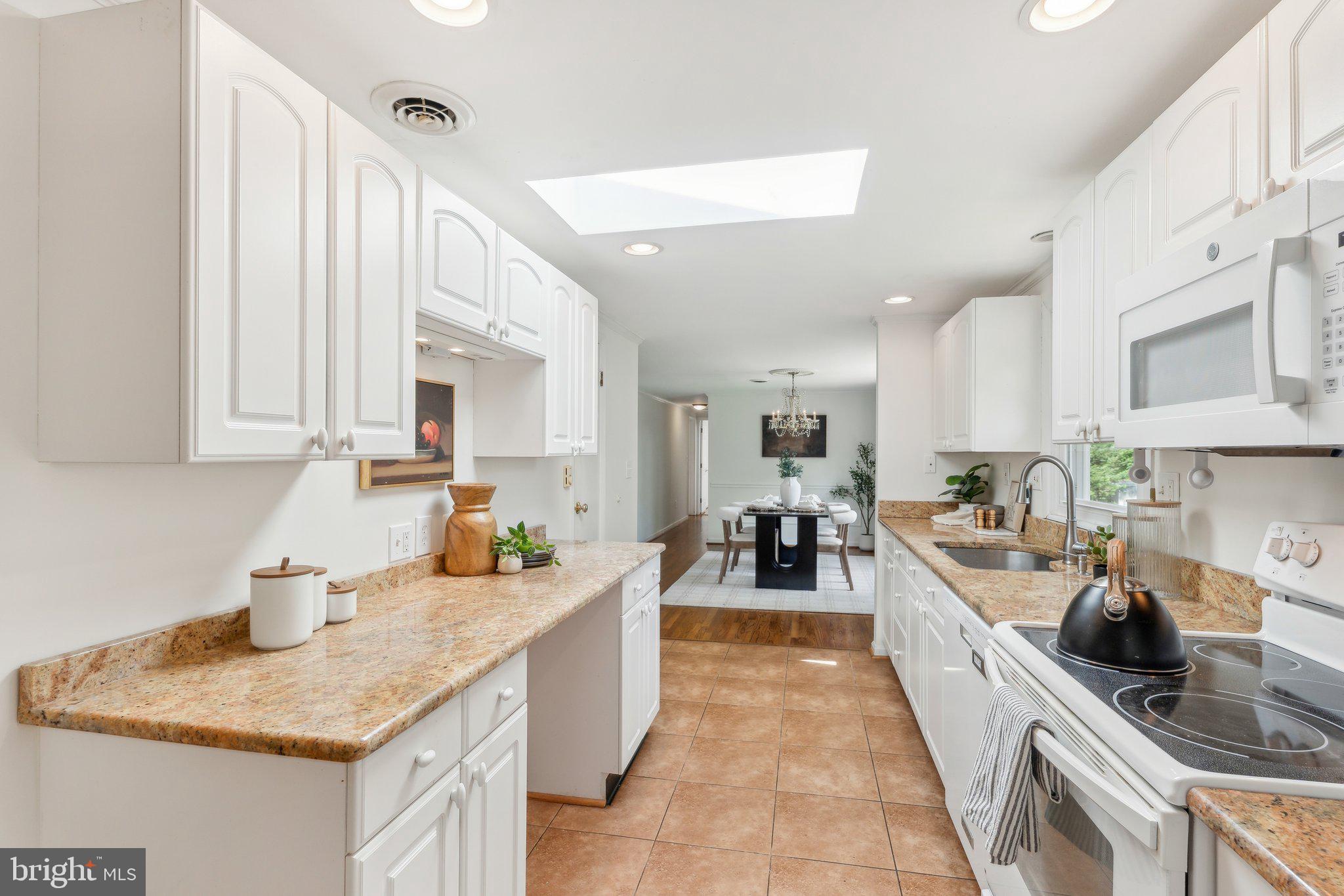 26140 Mullinix Mill Road Mount Airy, MD 21771 - Photo 11 of 38 Gallery Image 11