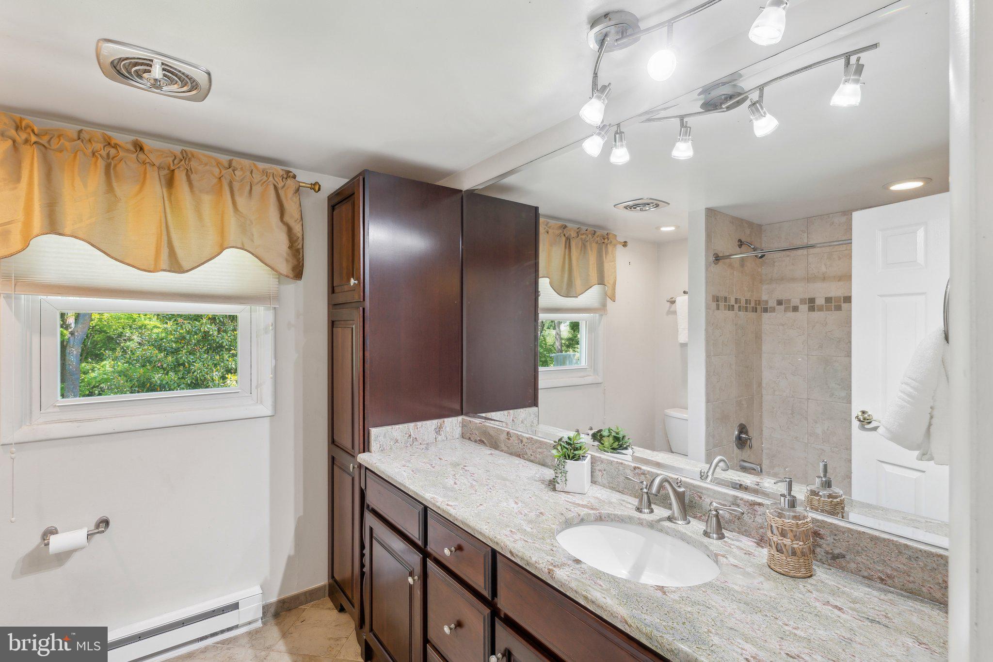 26140 Mullinix Mill Road Mount Airy, MD 21771 - Photo 19 of 38 Gallery Image 19