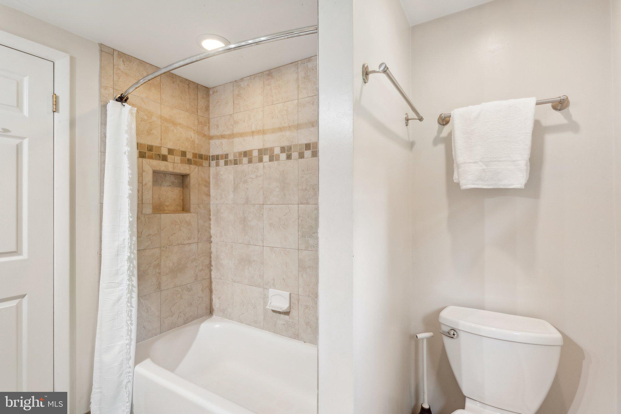 26140 Mullinix Mill Road Mount Airy, MD 21771 - Photo 20 of 38 Gallery Image 20