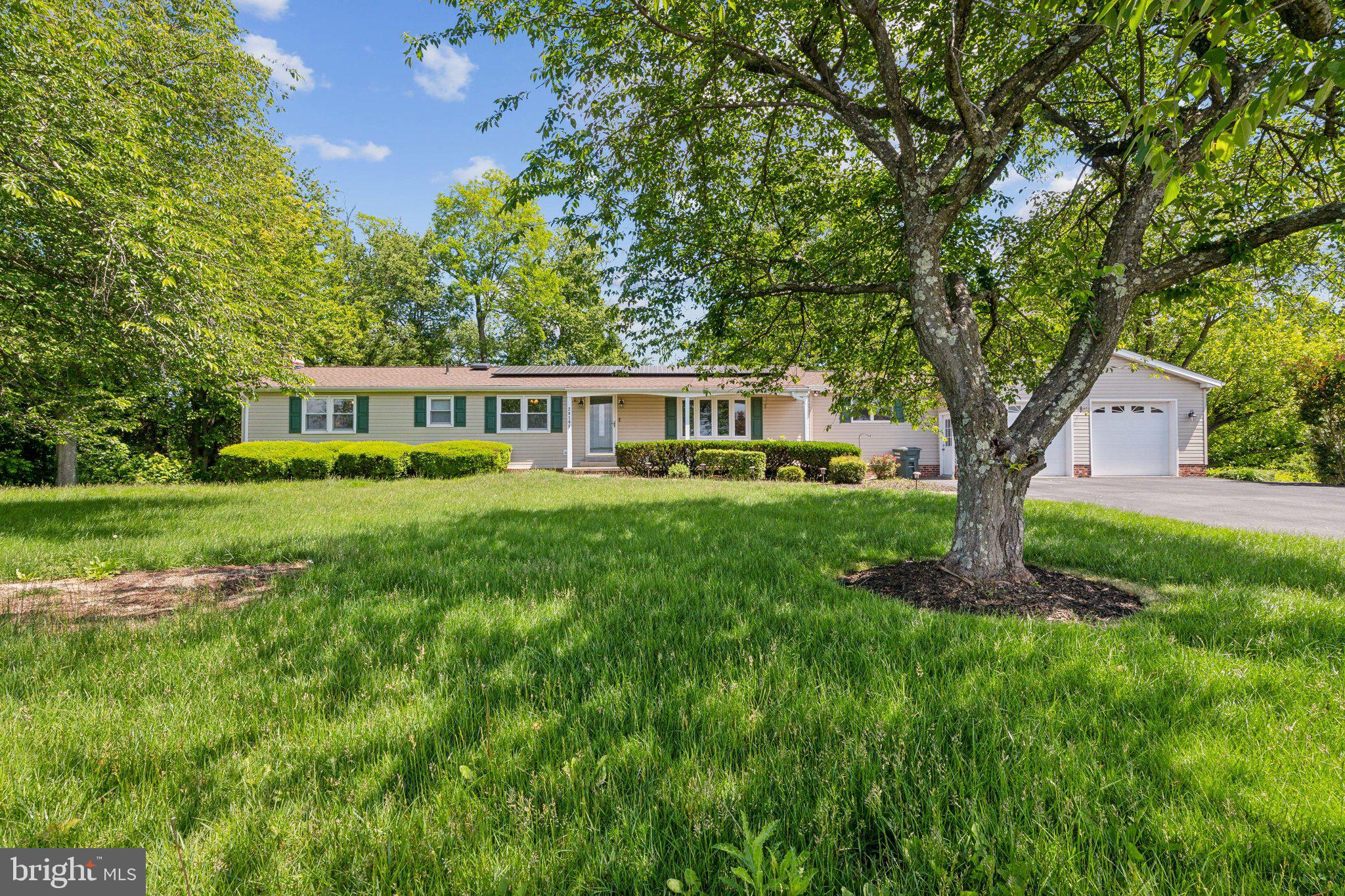26140 Mullinix Mill Road Mount Airy, MD 21771 - Photo 3 of 38 Gallery Image 3