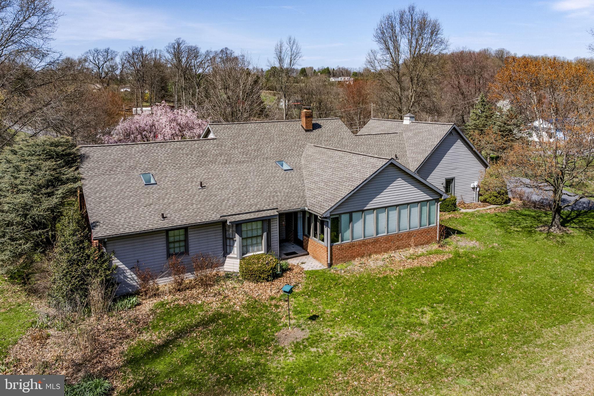 712 Vinemont Road Reinholds, PA 17569 - Photo 6 of 64