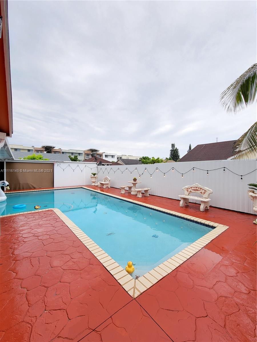 12989 Southwest 251st Terrace Homestead, FL 33032 - Photo 10 of 28