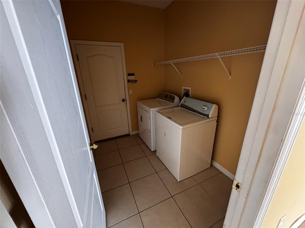 1111 Hacienda Circle Kissimmee, FL 34741 - Photo 7 of 13