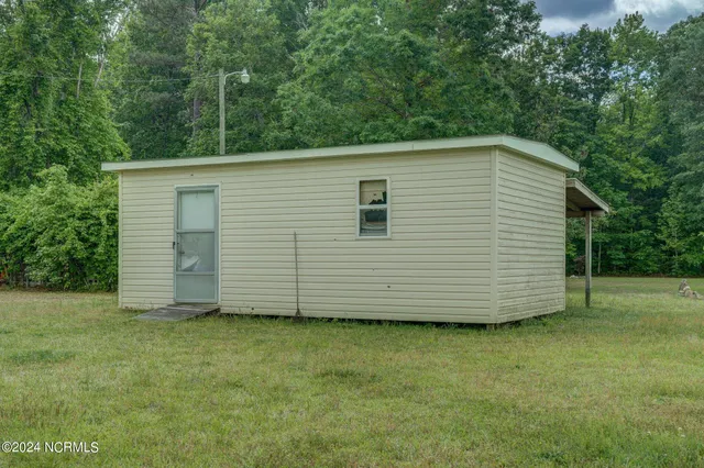 $75,000 | 9932 Straight Gate Road, Whitakers, NC 27891