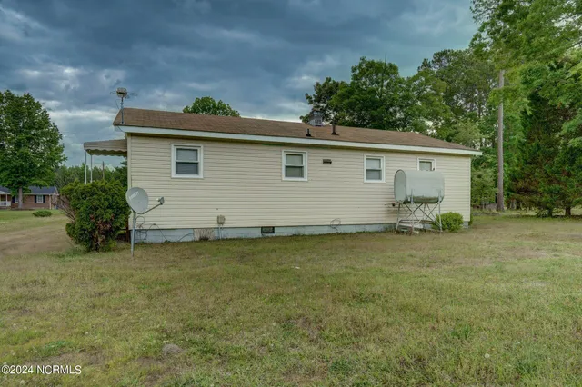 $75,000 | 9932 Straight Gate Road, Whitakers, NC 27891