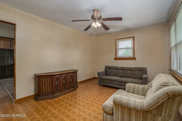 $75,000 | 9932 Straight Gate Road, Whitakers, NC 27891