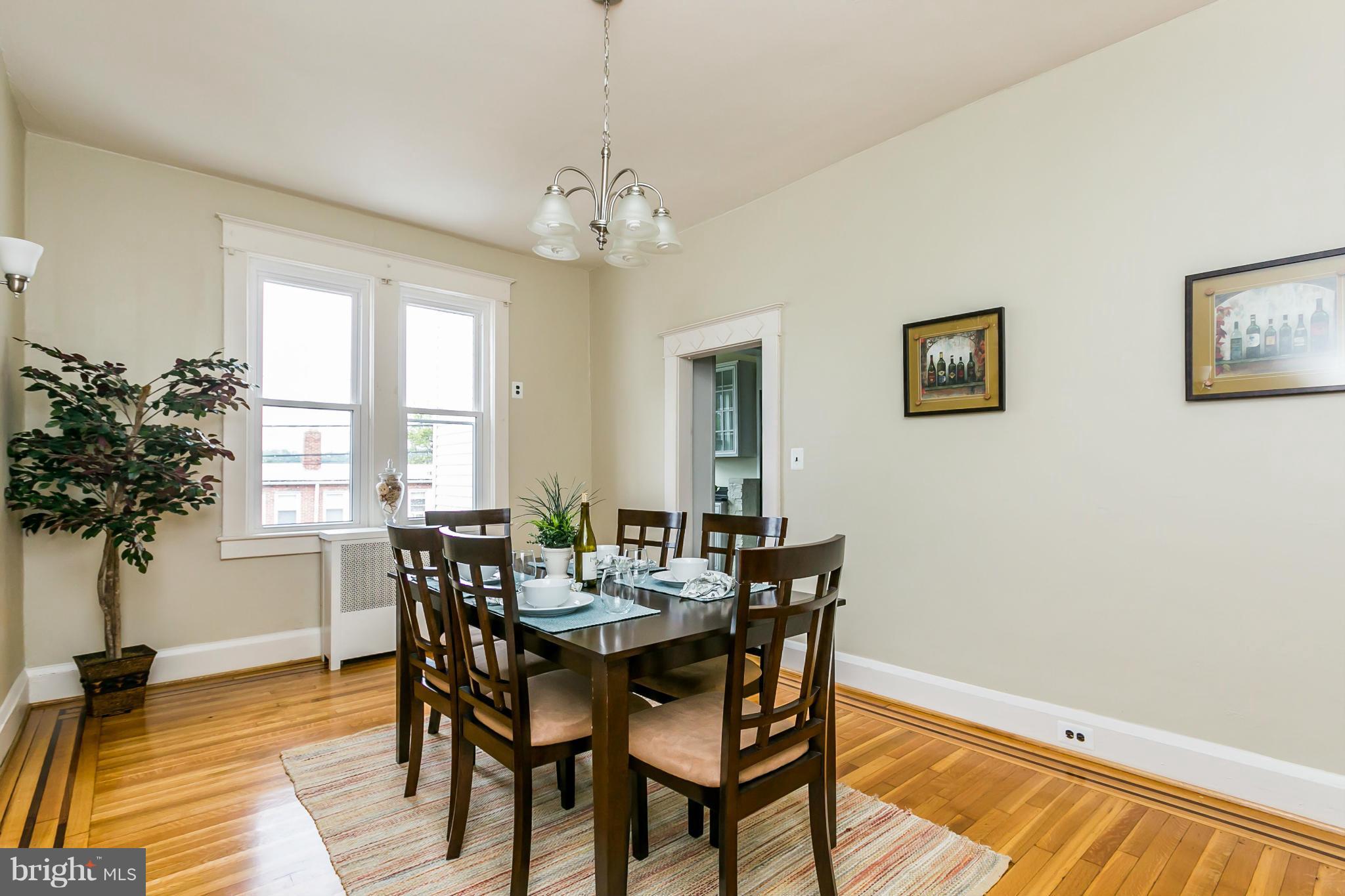 4208 Falls Road Baltimore, MD 21211 - Photo 9 of 28 Dining Room