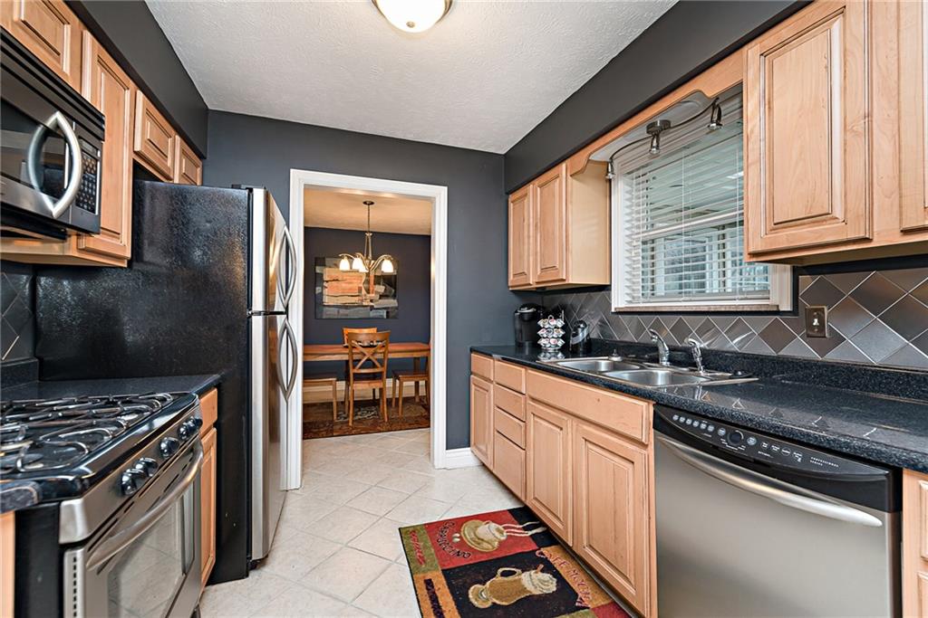 3523 Hawthorne Road Anderson, IN 46011 - Photo 9 of 21 Gallery Image 9