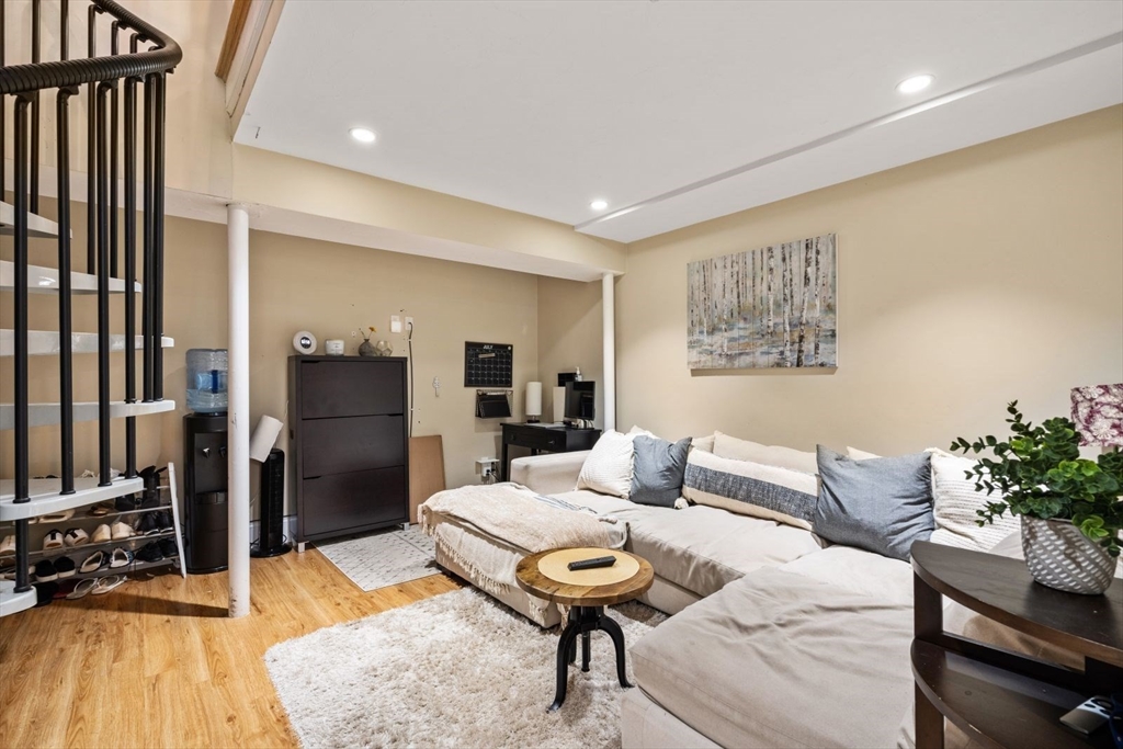 209 D Street, Unit 2 Boston, MA 02127 - Photo 19 of 22