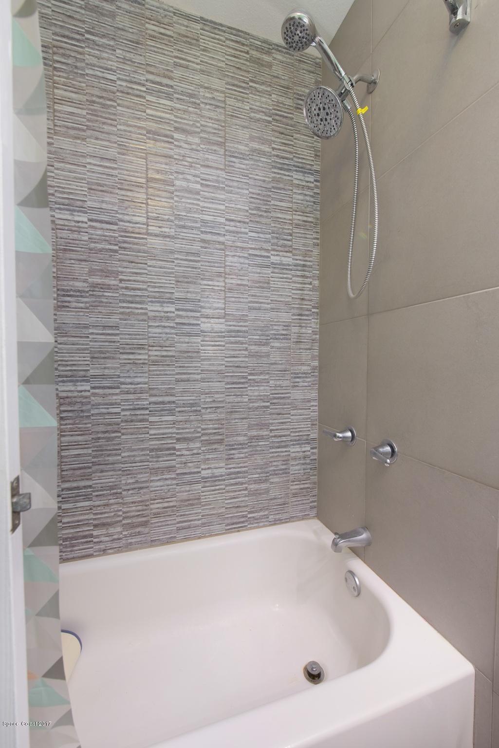 2482 King Richard Road Melbourne, FL 32935 - Photo 11 of 15 TAY_5315