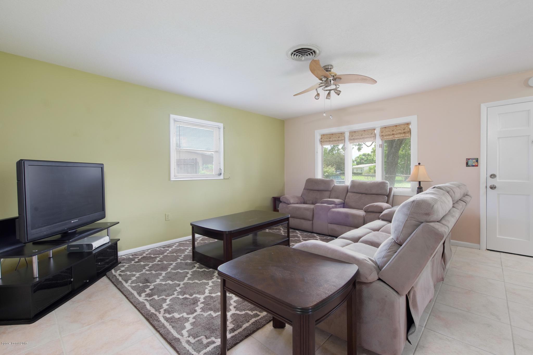 2482 King Richard Road Melbourne, FL 32935 - Photo 6 of 15 TAY_5355