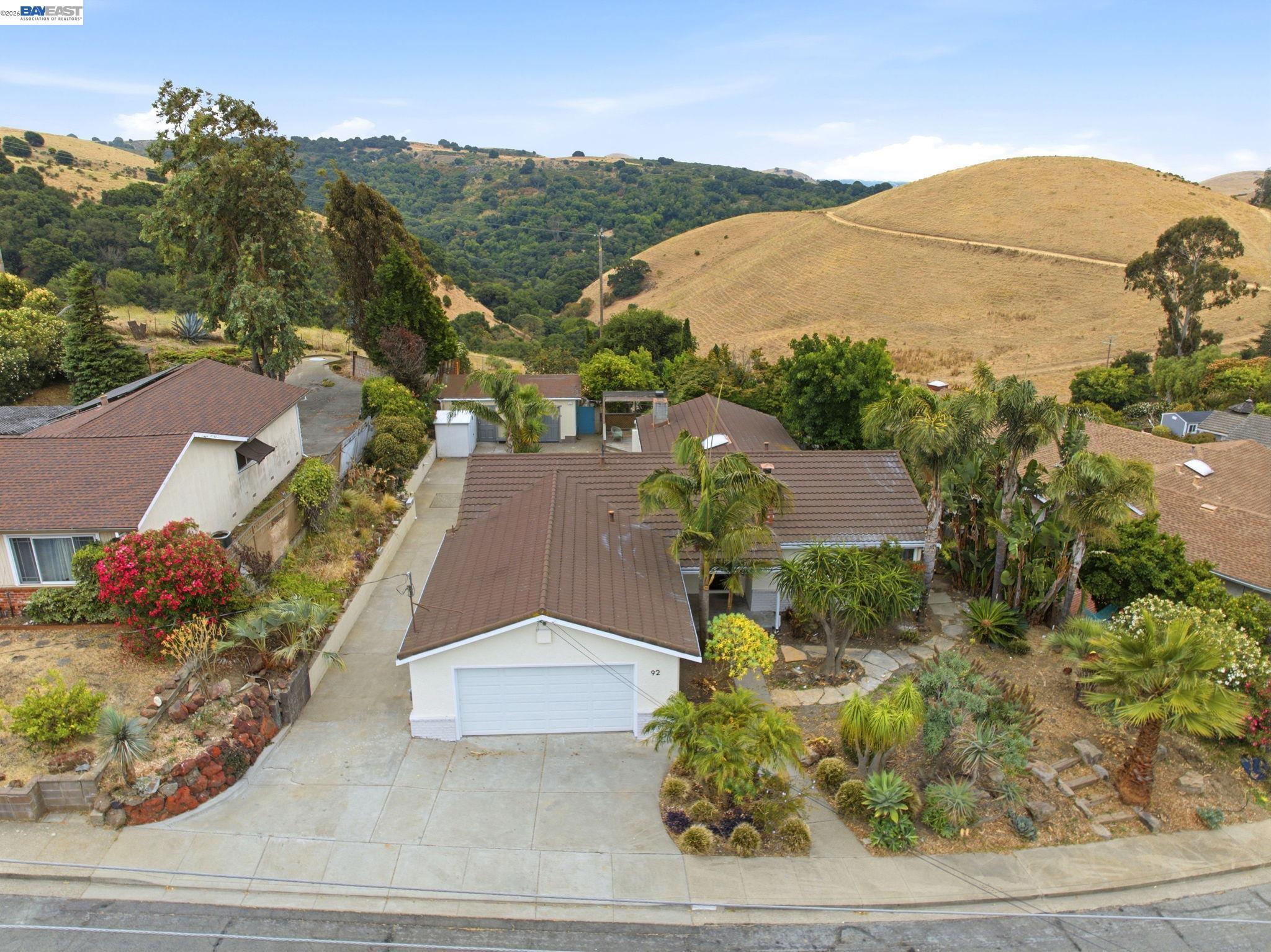 92 Welle Road Crockett, CA 94525 - Photo 2 of 54