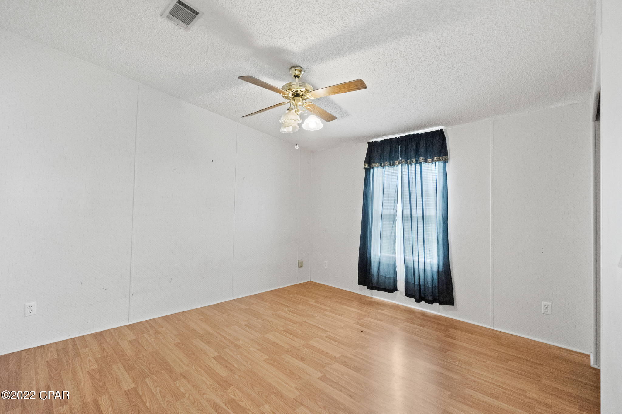 2051 Roark Road Cottondale, FL 32431 - Photo 16 of 33