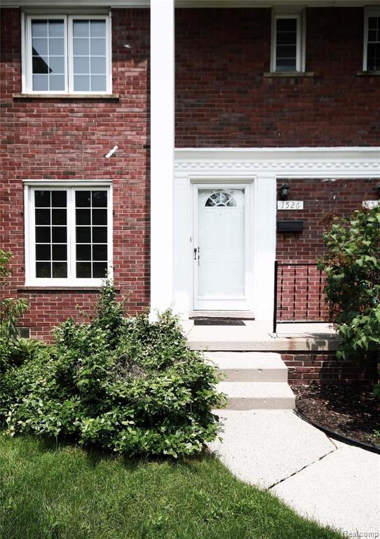1526 West Webster Road Royal Oak, MI 48073 - Photo 1 of 38
