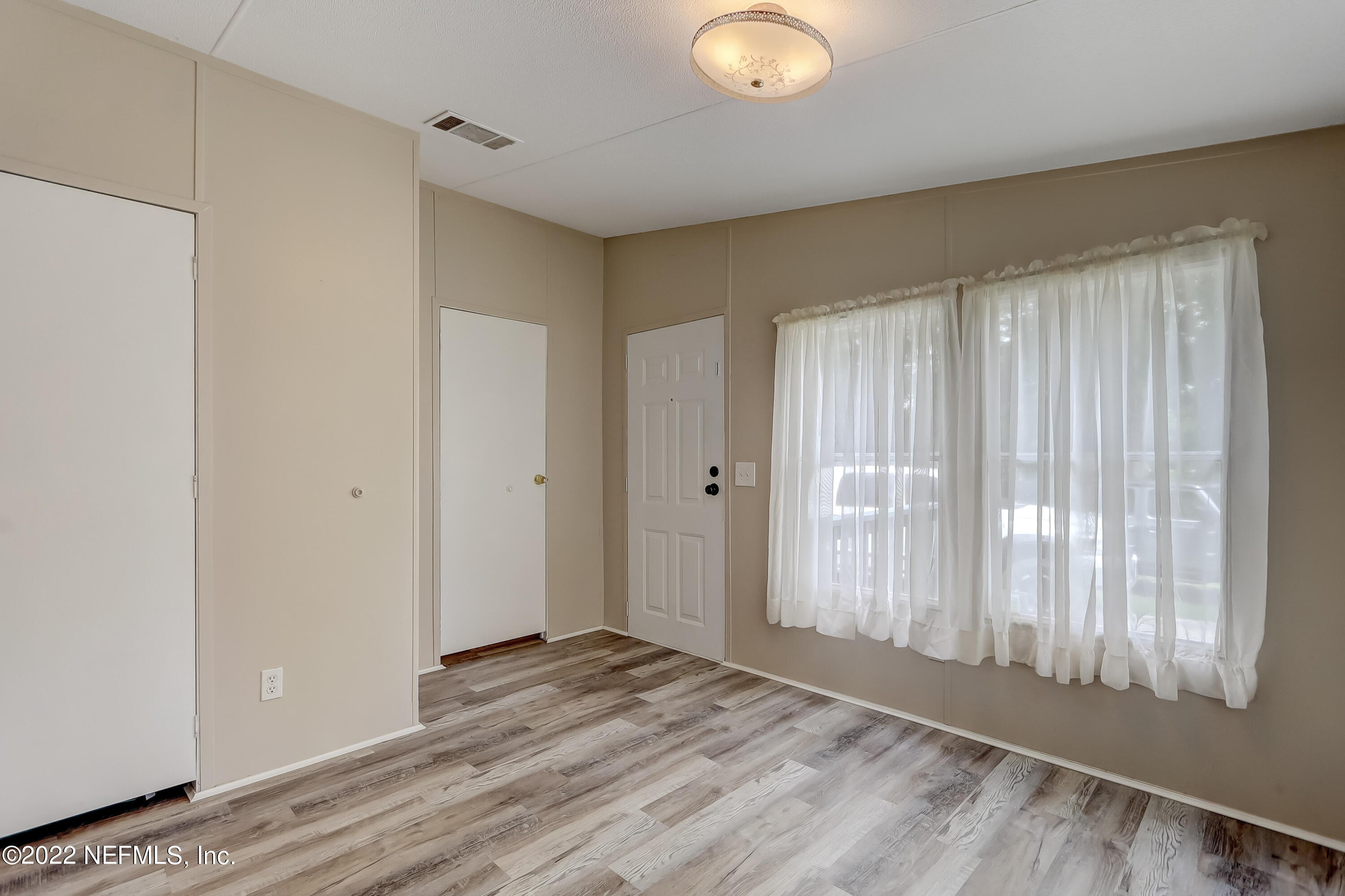 541035 Lem Turner Road Callahan, FL 32011 - Photo 3 of 40 Breakfast nook