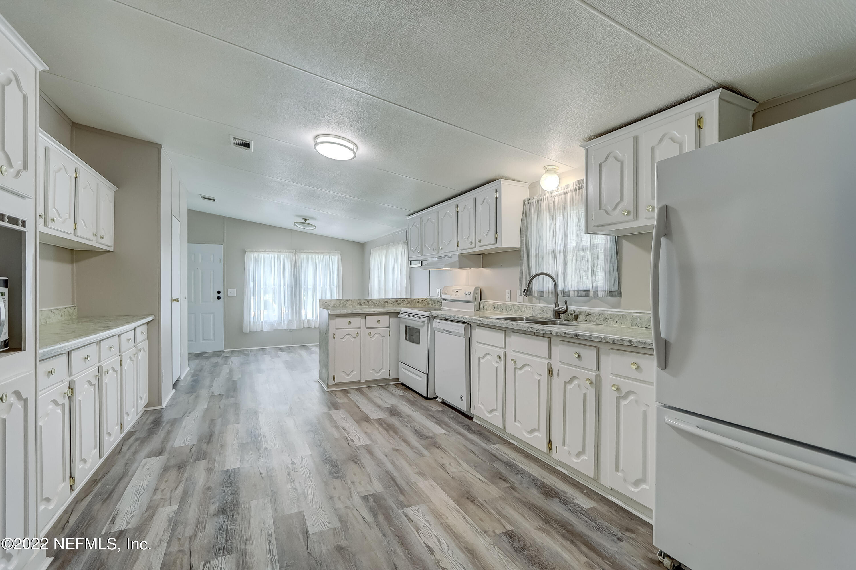 541035 Lem Turner Road Callahan, FL 32011 - Photo 8 of 40 Kitchen
