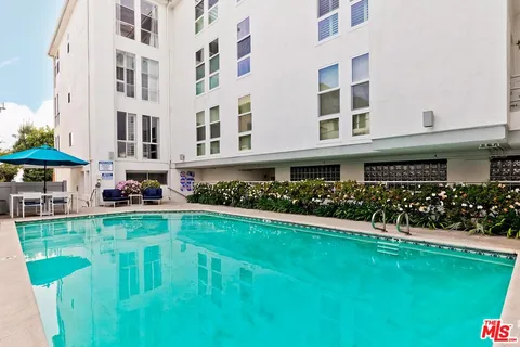 $1,250,000 | 964 Hancock Avenue, Unit 302, West Hollywood, CA 90069