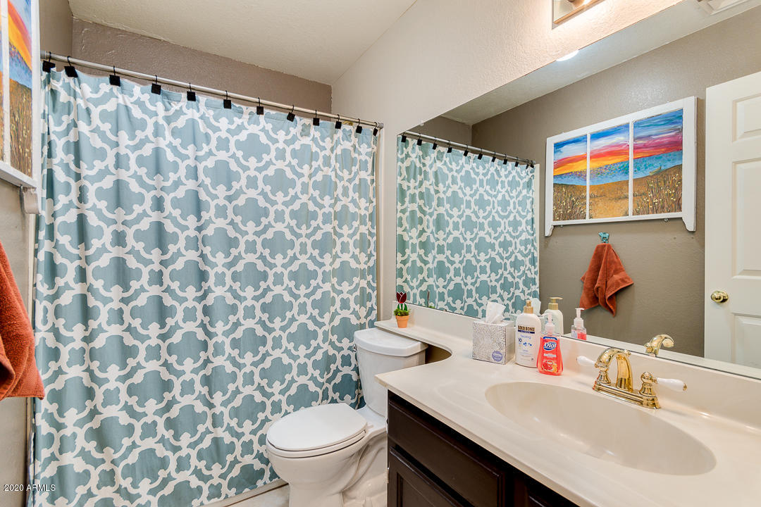 45 West Ranch Road Tempe, AZ 85284 - Photo 30 of 37 And a Full Size Guest Bath