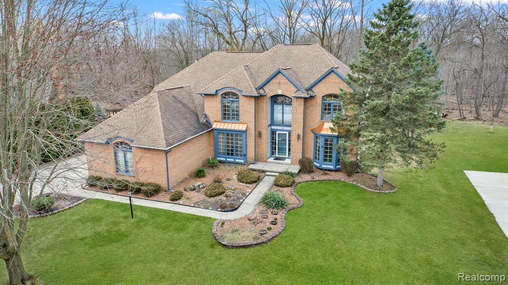 1384 Lakeview Drive Rochester Hills, MI 48306 - Photo 4 of 65