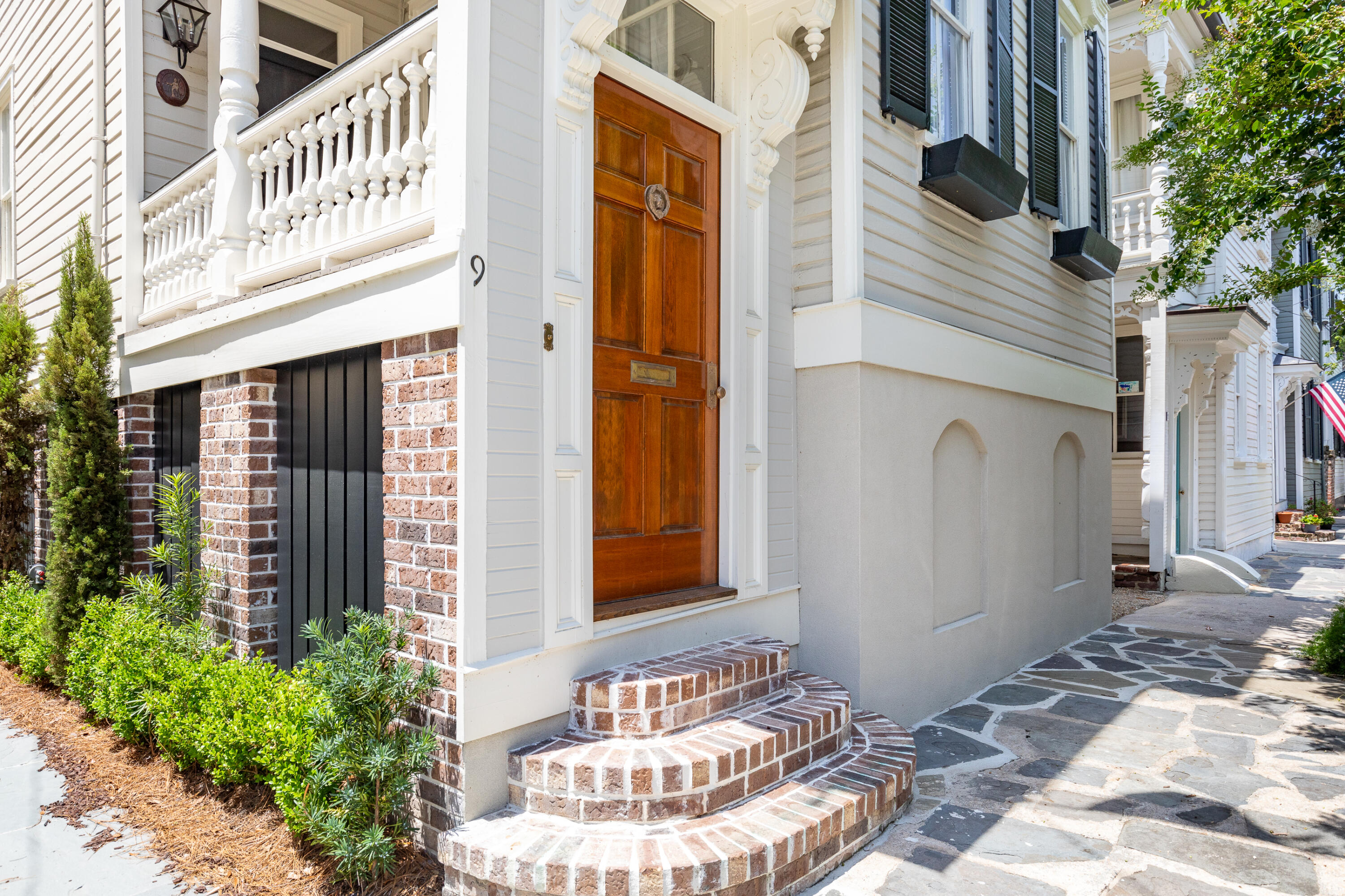 9 Savage Street Charleston, SC 29401 - Photo 2 of 66 9SavageStret-KeenEyeMarketing-002