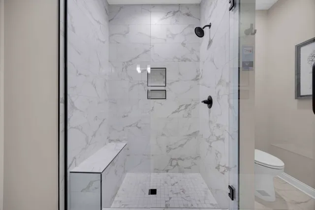 a view of a yard with an trees