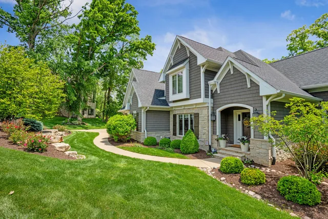 $1,795,000 | 4865 Woody Creek Circle, Bettendorf, IA 52722