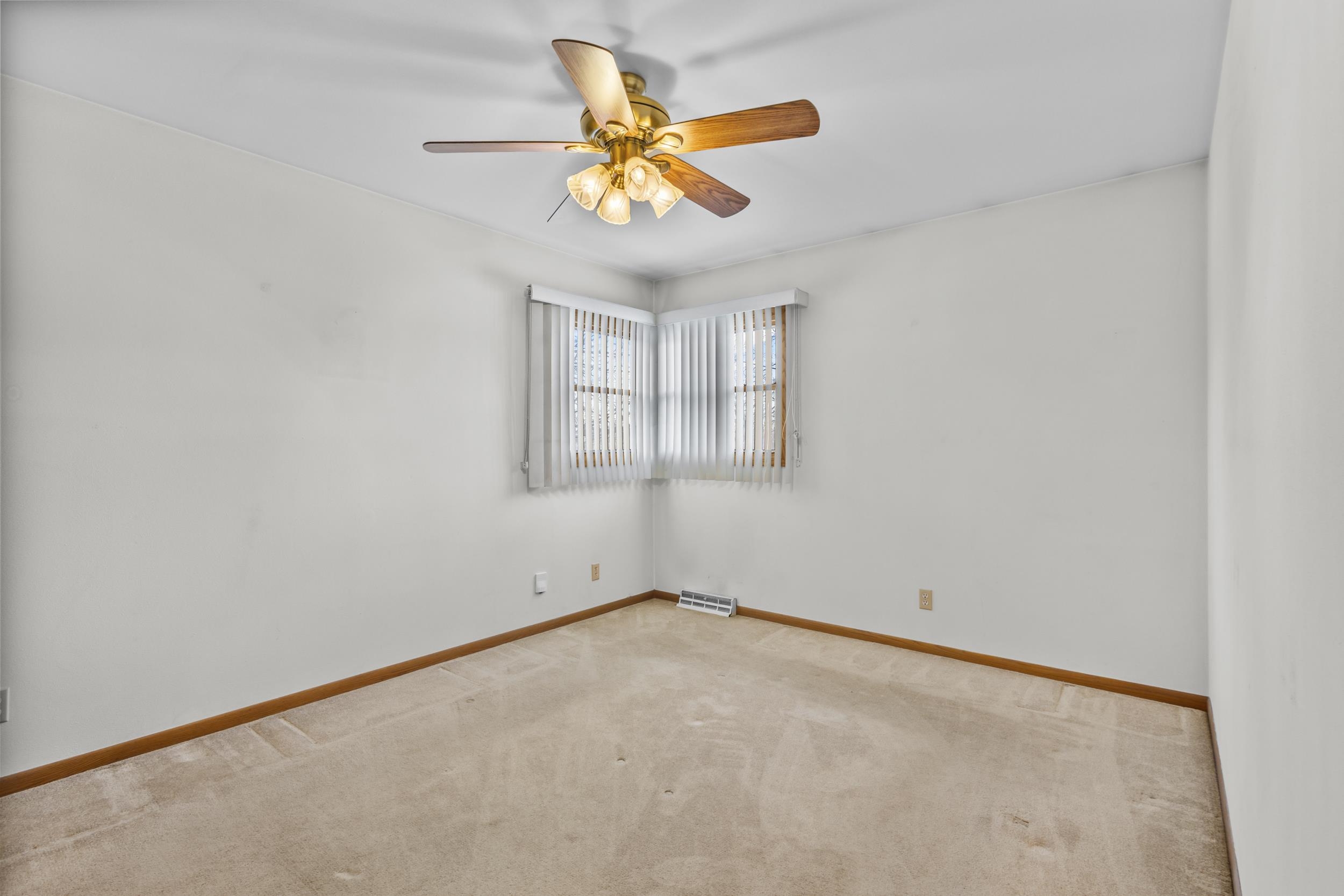 4610 Starker Avenue Madison, WI 53716 - Photo 15 of 50