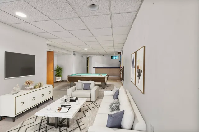 $349,900 | 4610 Starker Avenue, Madison, WI 53716