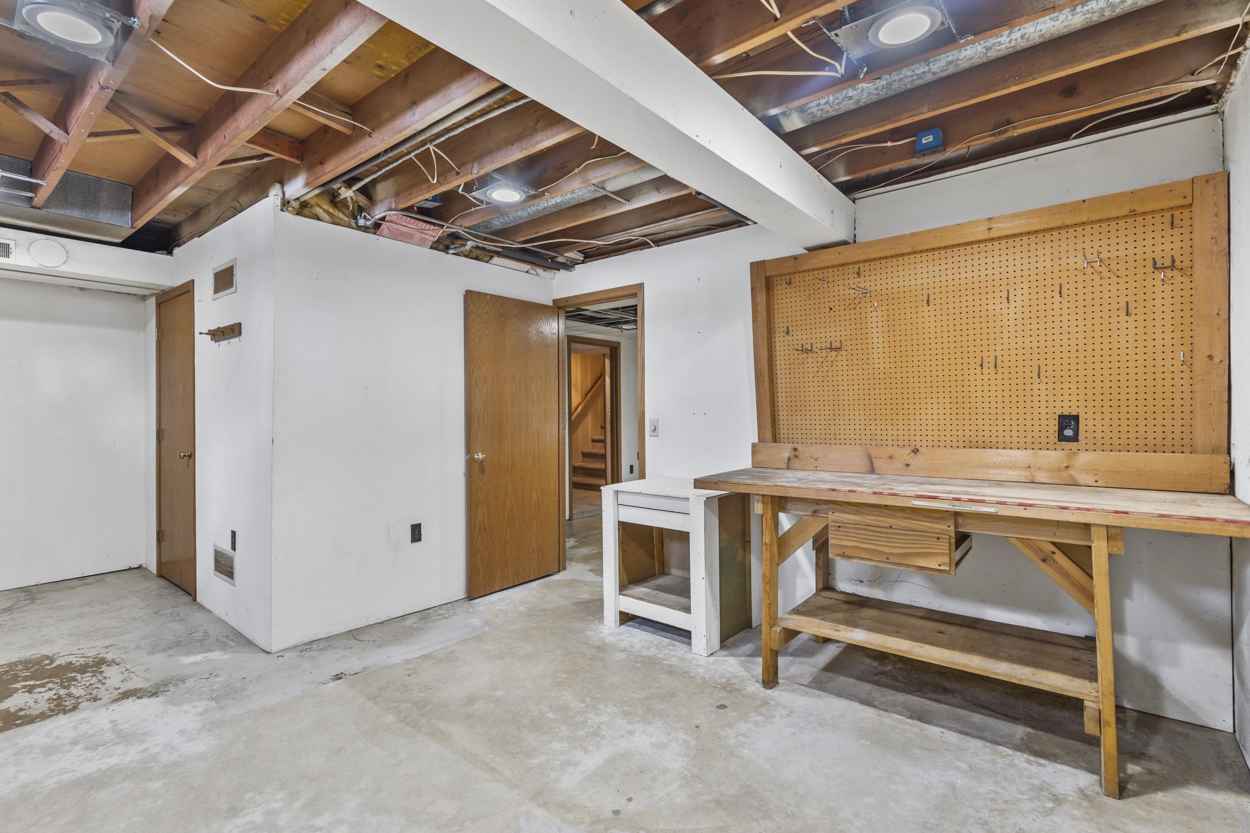 4610 Starker Avenue Madison, WI 53716 - Photo 35 of 50