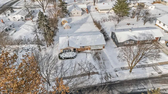 $349,900 | 4610 Starker Avenue, Madison, WI 53716