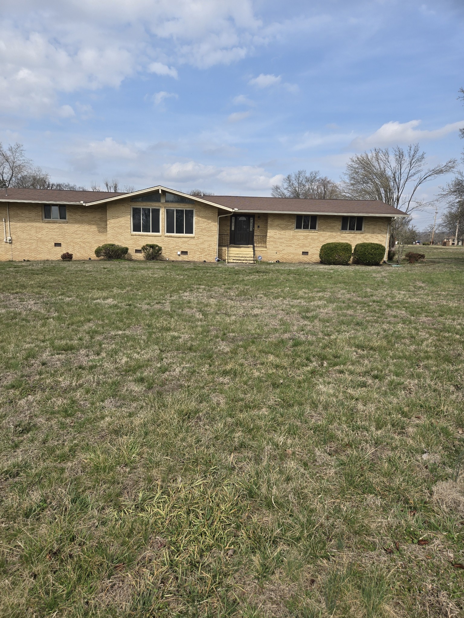 4100 Cato Road Nashville, TN 37218 - Photo 16 of 17 a front view of house with a yard